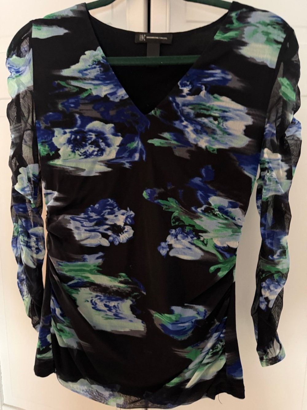 INC International Concepts Black Floral V-Neck Long Sleeve Top in Blue & Green
